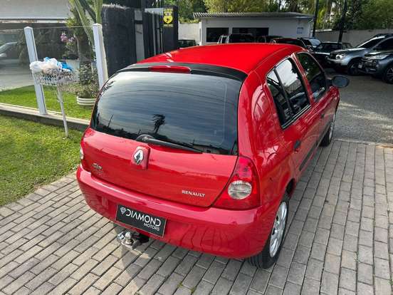 RENAULT-CLIO-2009