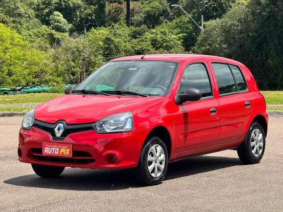 RENAULT-CLIO-2013