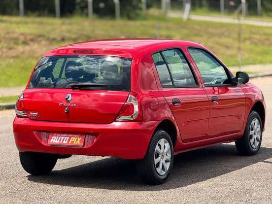 RENAULT-CLIO-2013