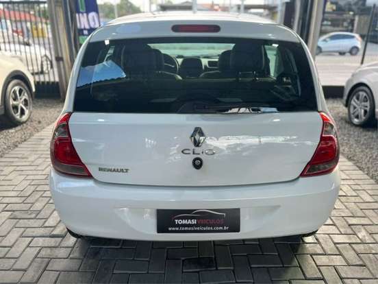 RENAULT-CLIO-2013