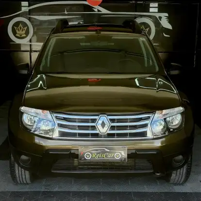 RENAULT-DUSTER-2014