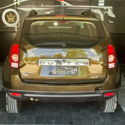 RENAULT-DUSTER-2014