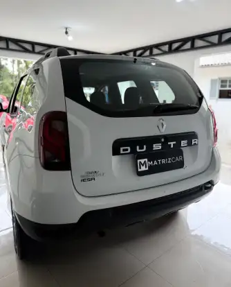 RENAULT-DUSTER-2016