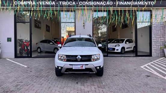 RENAULT-DUSTER-2018
