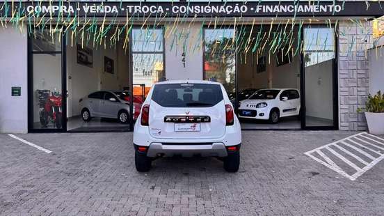 RENAULT-DUSTER-2018