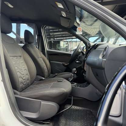 RENAULT-DUSTER-2019