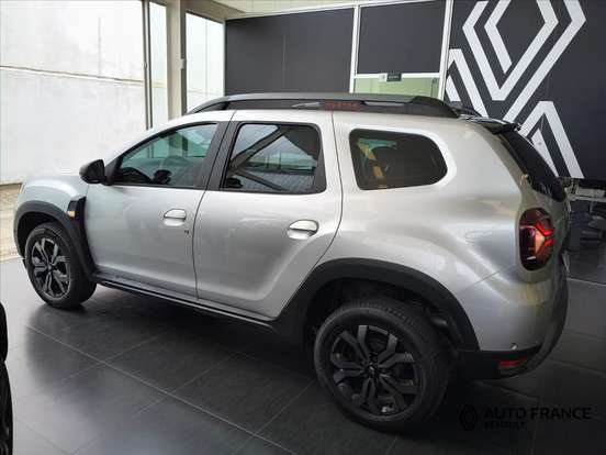 RENAULT-DUSTER-2025