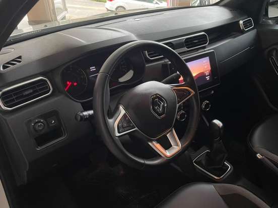 RENAULT-DUSTER-2020