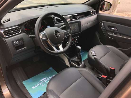 RENAULT-DUSTER-2022