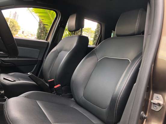 RENAULT-DUSTER-2022