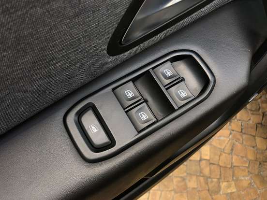 RENAULT-DUSTER-2022