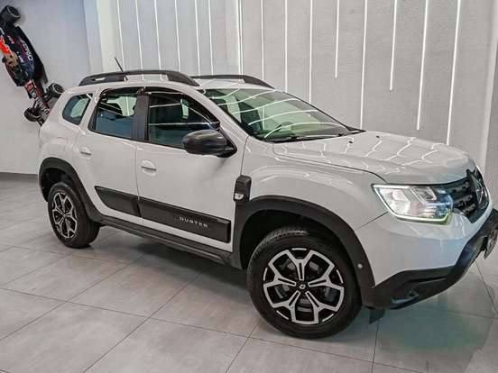 RENAULT-DUSTER-2022