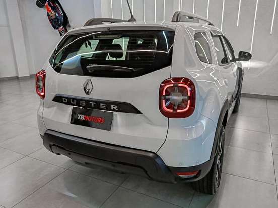 RENAULT-DUSTER-2022