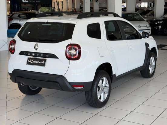 RENAULT-DUSTER-2023