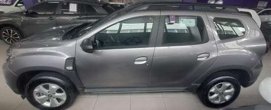RENAULT-DUSTER-2025