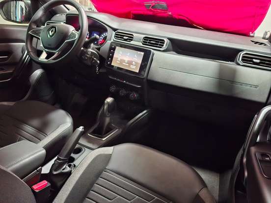 RENAULT-DUSTER-2025