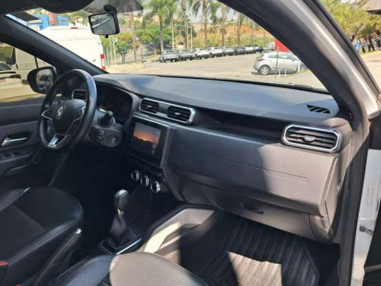 RENAULT-DUSTER-2021