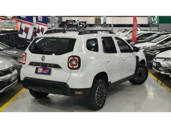 RENAULT-DUSTER-2022