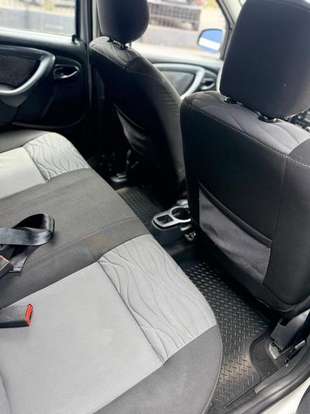 RENAULT-DUSTER-2013