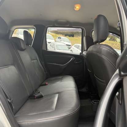 RENAULT-DUSTER-2013