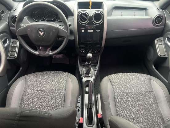 RENAULT-DUSTER-2015