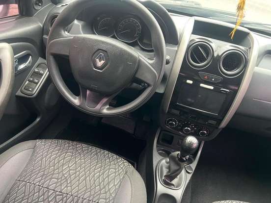 RENAULT-DUSTER-2015