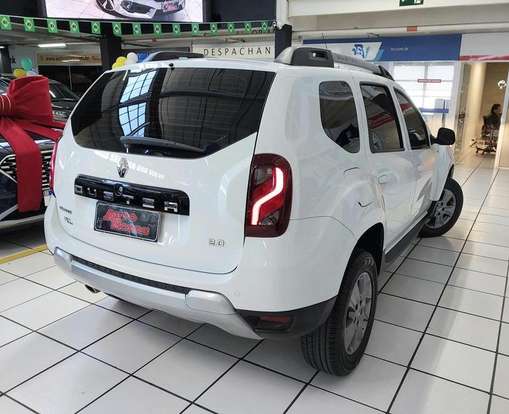 RENAULT-DUSTER-2019