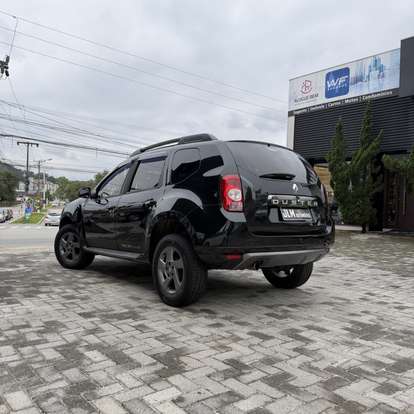 RENAULT-DUSTER-2013