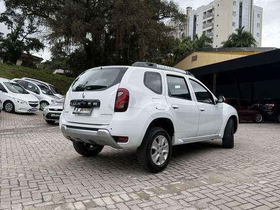RENAULT-DUSTER-2.0 DYNAMIQUE 4X2 16V FLEX 4P AUTOMÁTICO RENAULT-DUSTER-2015