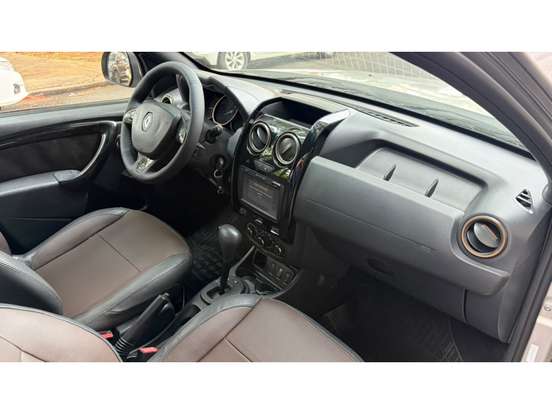 RENAULT-DUSTER-2016