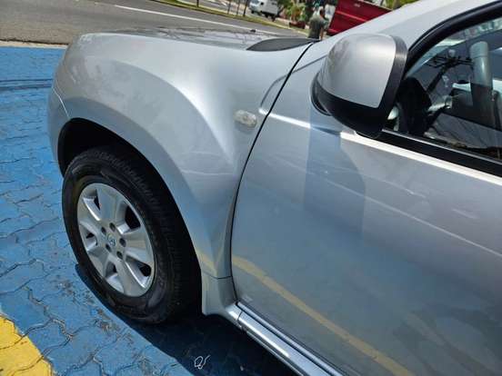 RENAULT-DUSTER-2.0 DYNAMIQUE 4X2 16V FLEX 4P AUTOMÁTICO RENAULT-DUSTER-2015