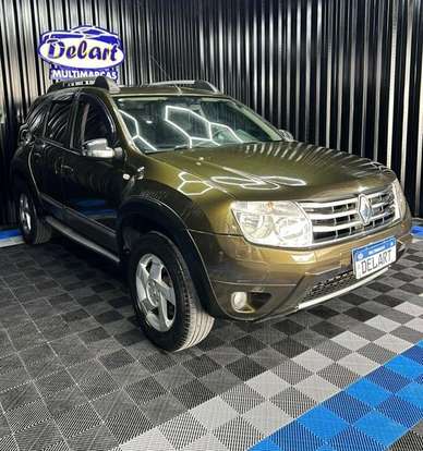 RENAULT-DUSTER-2012