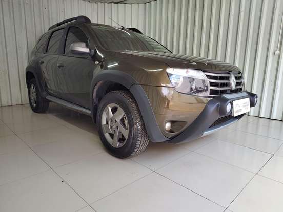 RENAULT-DUSTER-2014
