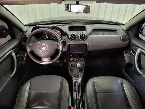 RENAULT-DUSTER-2014