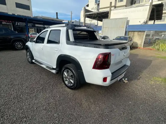 RENAULT-DUSTER OROCH-2.0 16V FLEX DYNAMIQUE 4P MANUAL RENAULT-DUSTER OROCH-2015
