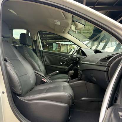 RENAULT-FLUENCE-2015