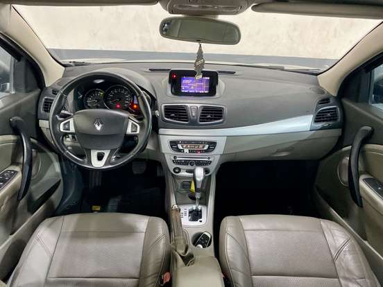 RENAULT-FLUENCE-2012