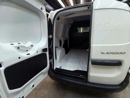 RENAULT-KANGOO-2025