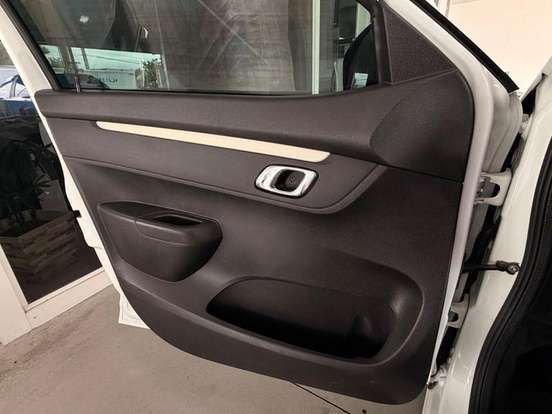 RENAULT-KWID-2019