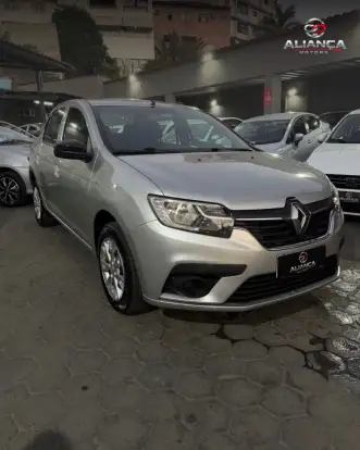 RENAULT-LOGAN-2023