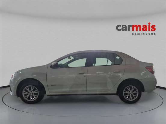 RENAULT-LOGAN-2020