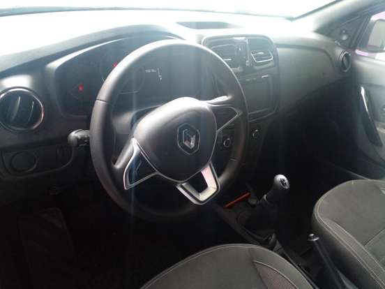 RENAULT-LOGAN-2024