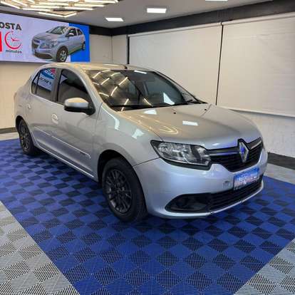RENAULT-LOGAN-2013