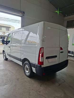 RENAULT-MASTER-2021