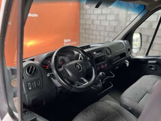 RENAULT-MASTER-2022