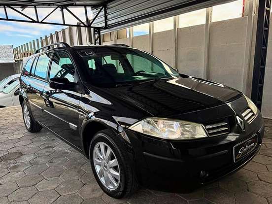 RENAULT-MEGANE-2012