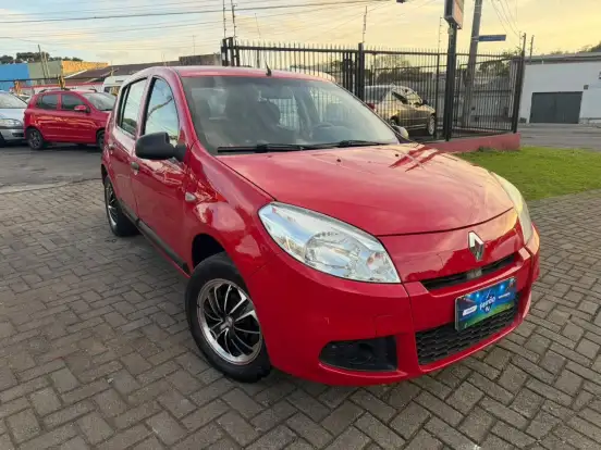 RENAULT-SANDERO-2011