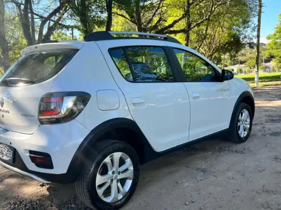 RENAULT-SANDERO-1.6 16V SCE FLEX STEPWAY MANUAL RENAULT-SANDERO-2017