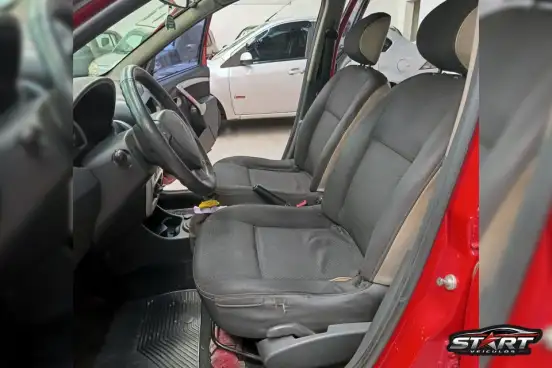 RENAULT-SANDERO-1.6 STEPWAY 16V FLEX 4P MANUAL RENAULT-SANDERO-2010