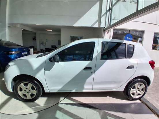 RENAULT-SANDERO-2019